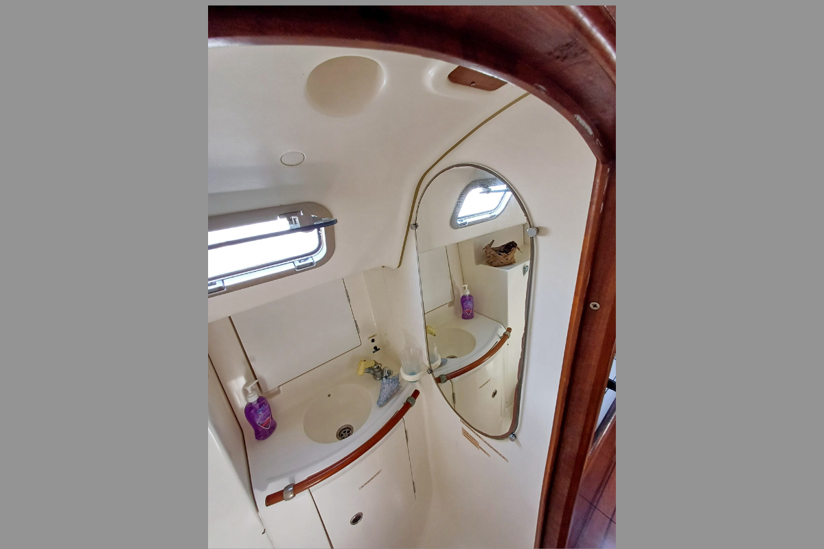 Mola Mola (Beneteau 411) - Foto9